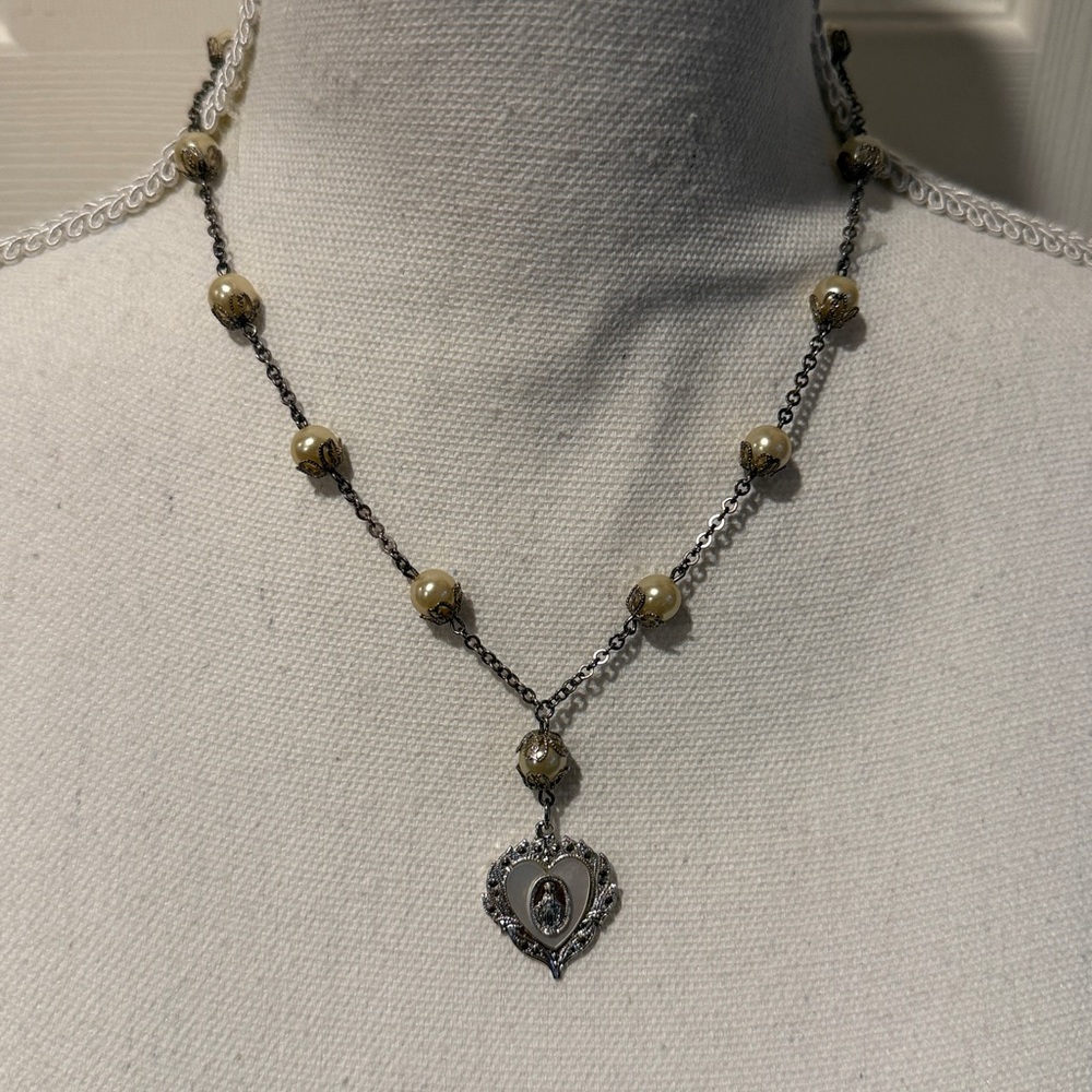 Vtg Sterling Heart Shaped Religious Medallion Necklace From Bethlehem